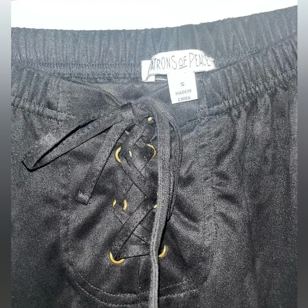 Black bell bottoms - Picture 2 of 5